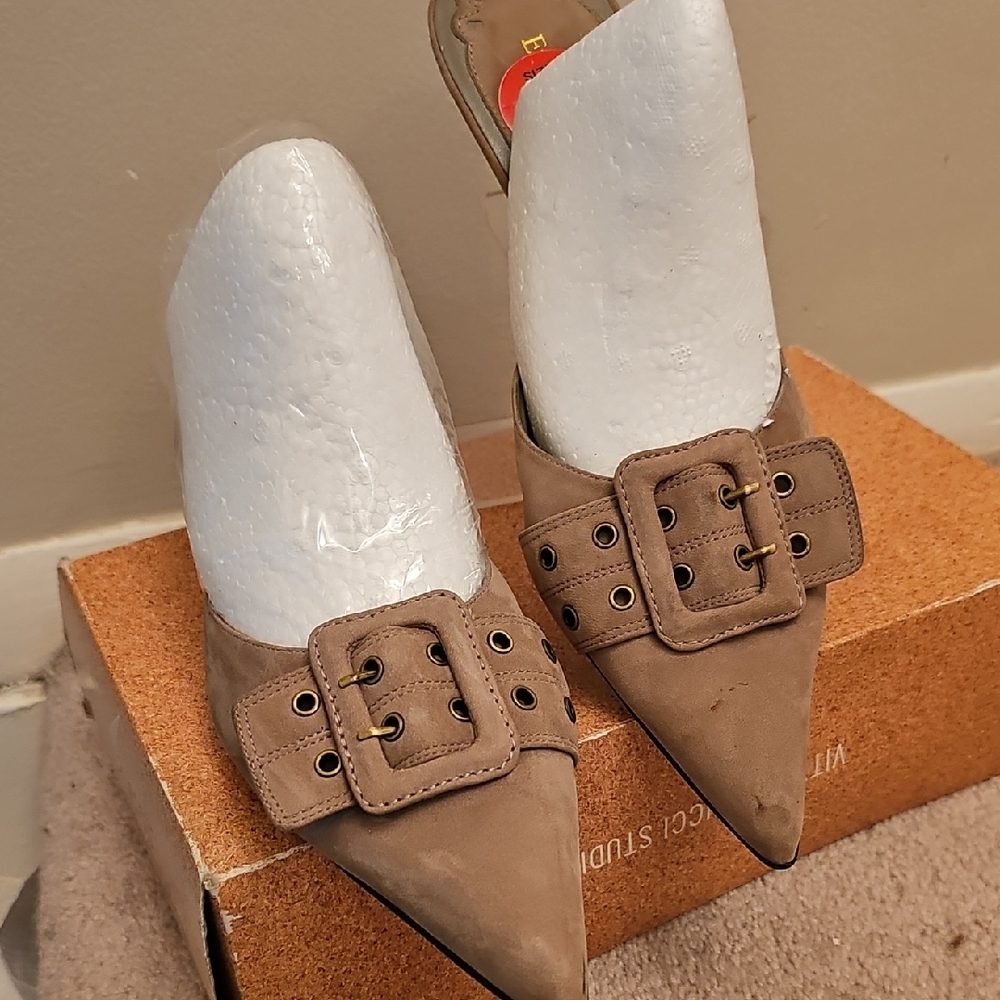 Enzo Angiolini Taupe Pointed Buckle Mules